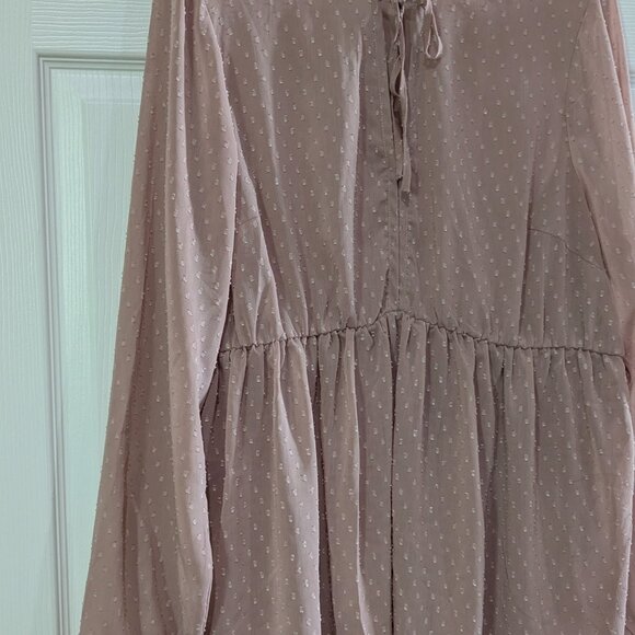 Torrid Women's Sheer Dusty Pink Tunic, Size 2, Peplum Style, Vneck, Long Sleeve - Picture 9 of 16